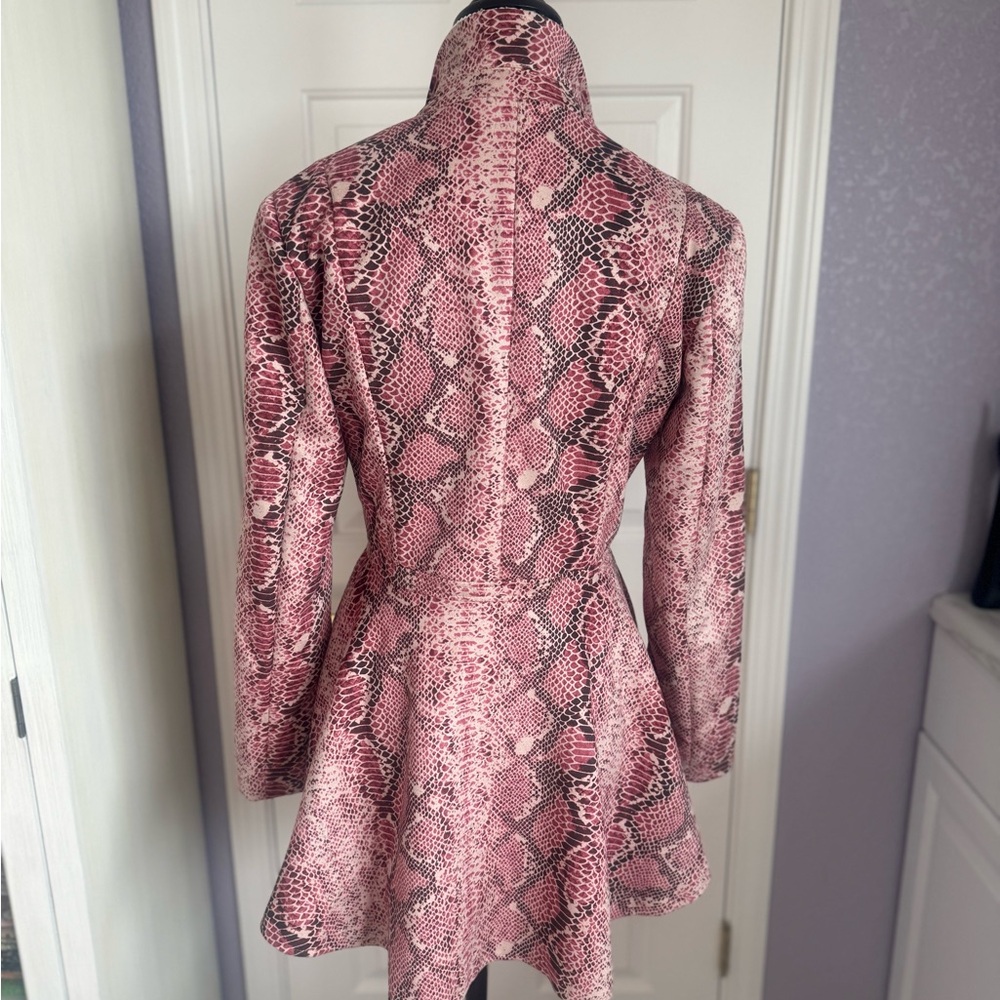 VENUS Pink and Black Snake Print Blazer - Picture 2 of 10